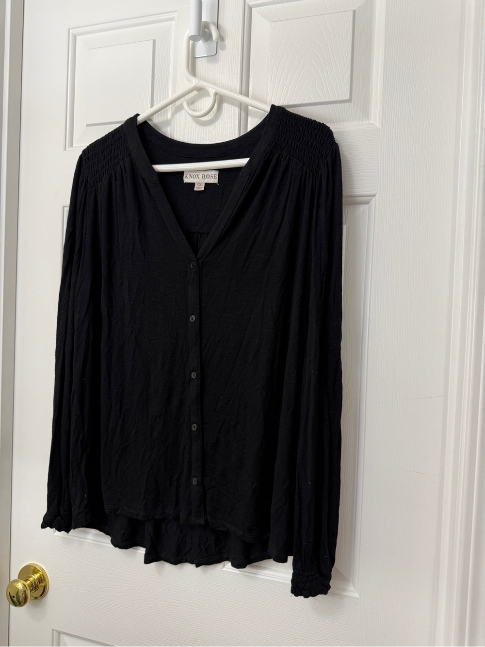 Knox Rose Black Button-Front Long Sleeve Smocked Shoulder Top